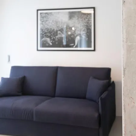 Italianway - Piazza Niccolo Tommaseo 2a Milaan